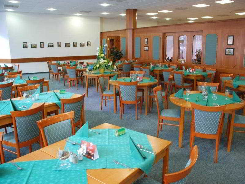 Congress & Wellness Hotel Olsanka Praga Esterno foto