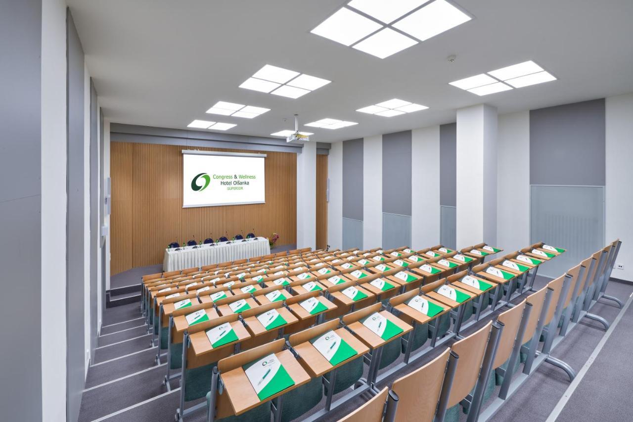 Congress & Wellness Hotel Olsanka Praga Esterno foto